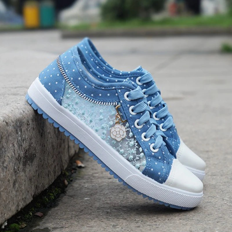 Women's Hollow Denim Mesh Shoes Woman Flat Casual Shoes Breathable Cloth Shoes Student Кроссовки Женские Scarpe Donna