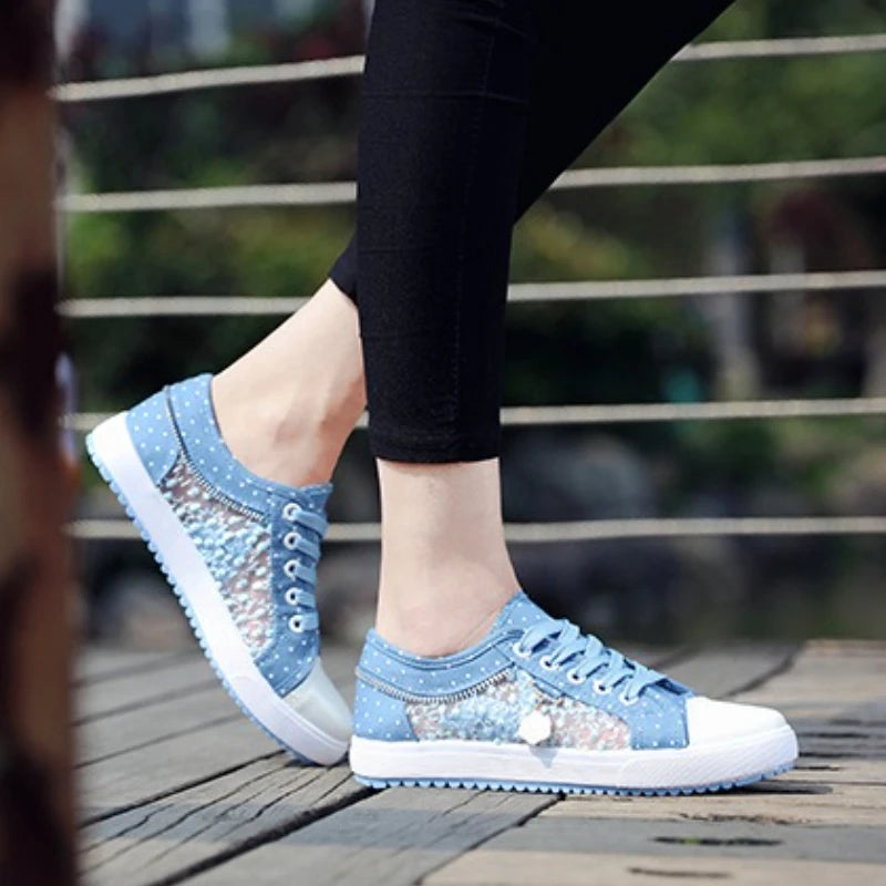 Women's Hollow Denim Mesh Shoes Woman Flat Casual Shoes Breathable Cloth Shoes Student Кроссовки Женские Scarpe Donna